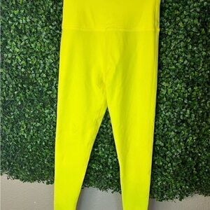 Beyond Yoga Sz Small At Your Leisure Yellow Leggings